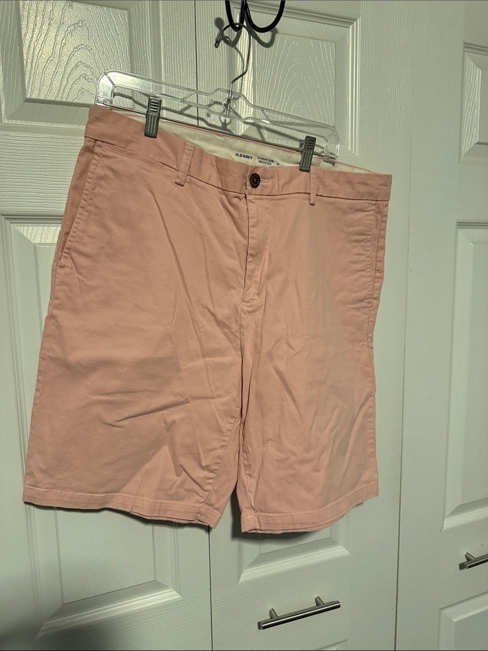 Old Navy Men’s Light Pink Flat Front Chino Shorts